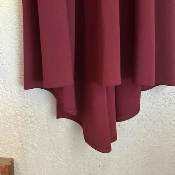 B. Darlin Women’s Burgundy strapless Short Cocktail Size 1/2 - Picture 3 of 5
